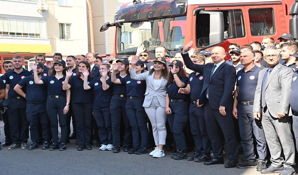 BÜYÜKŞEHİR İTFAİYESİ’NDEN COŞKULU KUTLAMA
