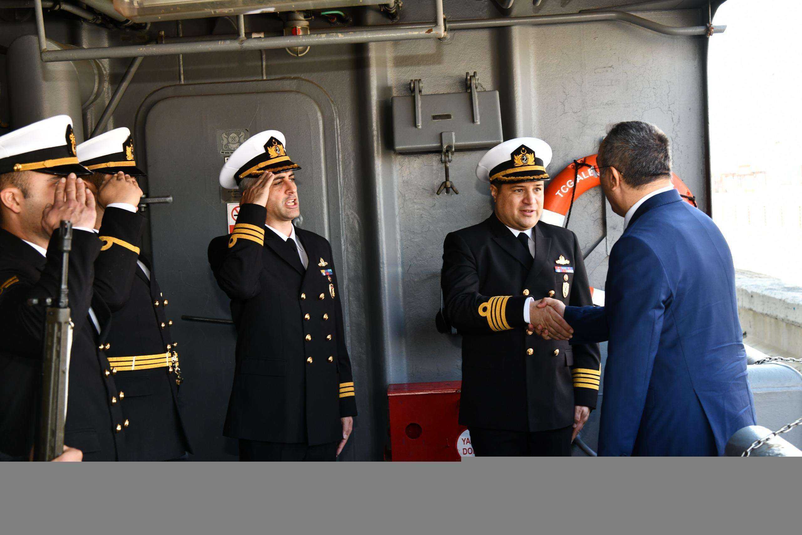 Vali Soytürk ve Eşi Nurdan Soytürk TCG Alemdar Gemisi’ni Ziyaret Etti