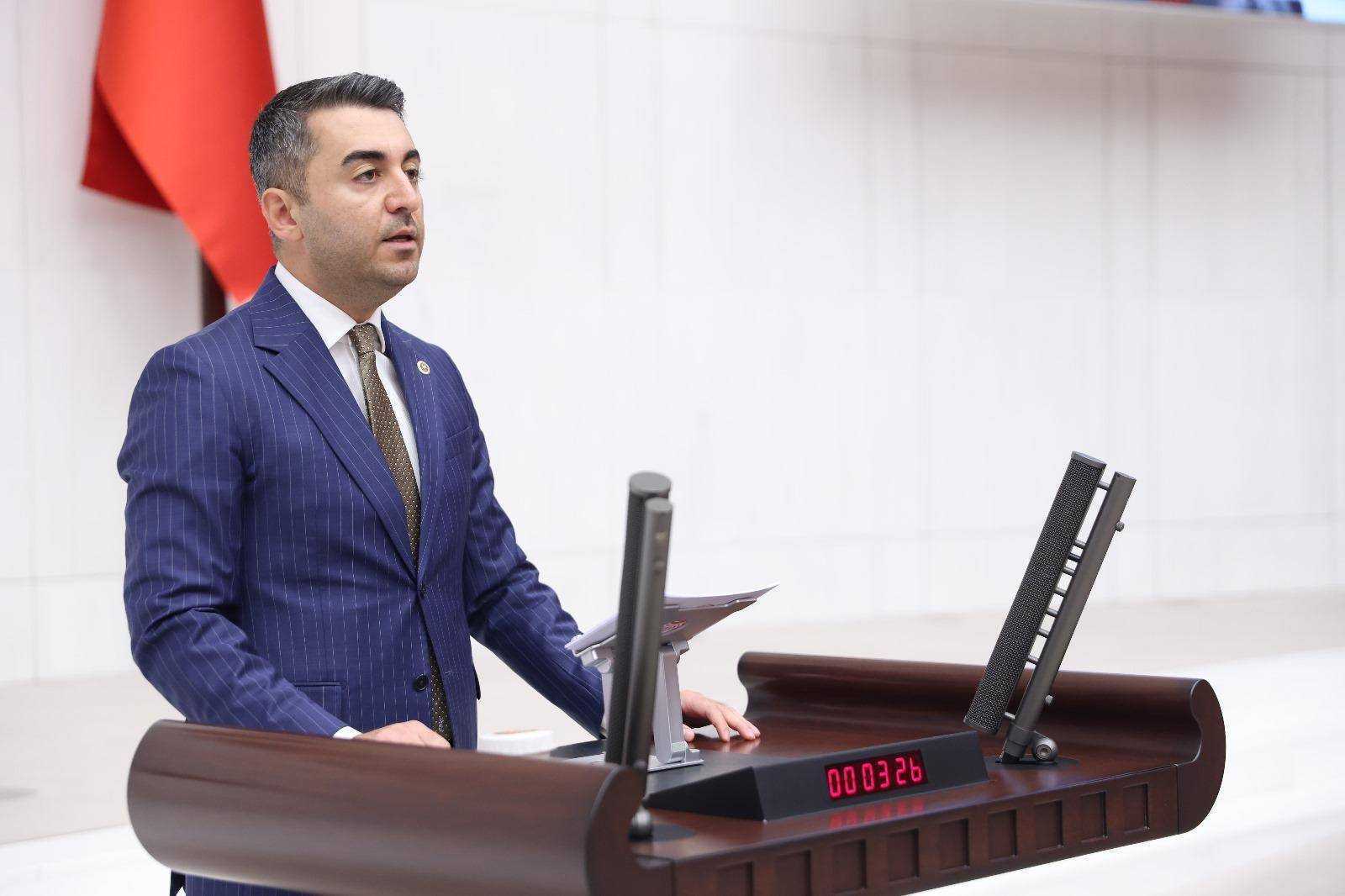 DEVA Partili Avşar; “Kursları kapatmakla, ücretleri kısmakla bu delik kapanmaz.