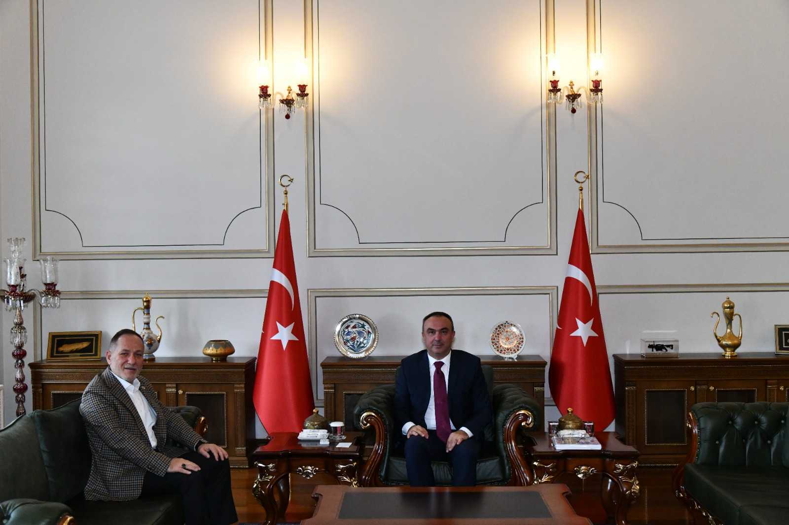 İskenderun Eski Belediye Başkanı Vali Soytürk'ü Ziyaret Etti