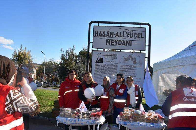 KIZILAY HAFTASI HAMİYET ÇİZEN BAŞKANLIĞINDA DEVAM EDİYOR