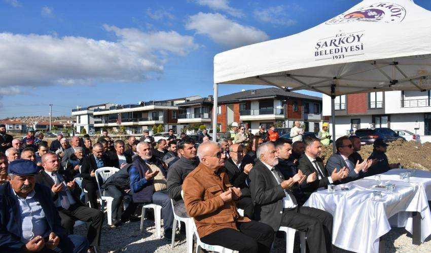 Rumeli Cami Temel Atma Töreni