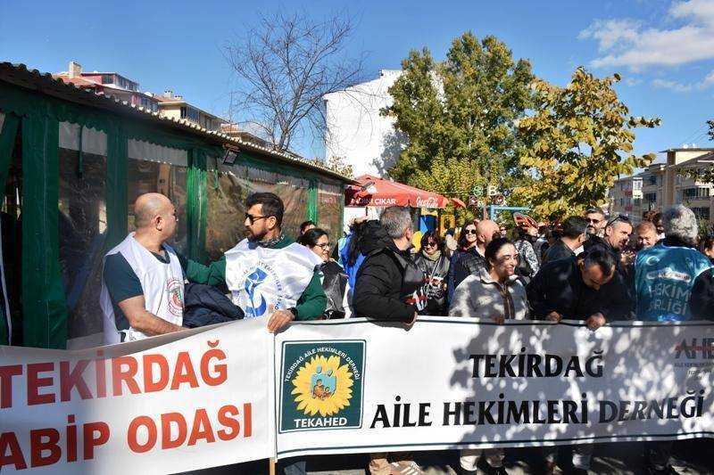SAĞLIK BAKANLIĞI’NA SESLENİYORUZ: “EZİYET YÖNETMELİĞİNİ” GERİ ÇEKİN!