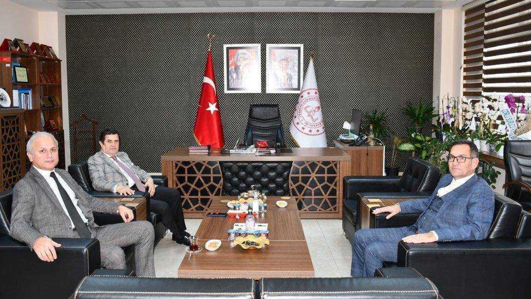 Tekirdağ 1. İdare mahkemesi Başkanı Alper Karaaslan ve 2. İdare Mahkemesi Başkanı Zülfikar Şenderin, İl Milli Eğitim Müdürümüz Dr. Abdülaziz Yeniyol'u Ziyaret Etti