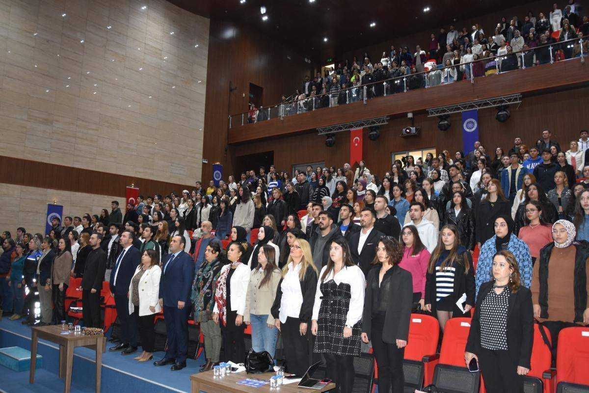 “Toplumsal Alanda Kadının Güçlendirilmesine Yönelik Uygulamalar” Konferansı Gerçekleşti