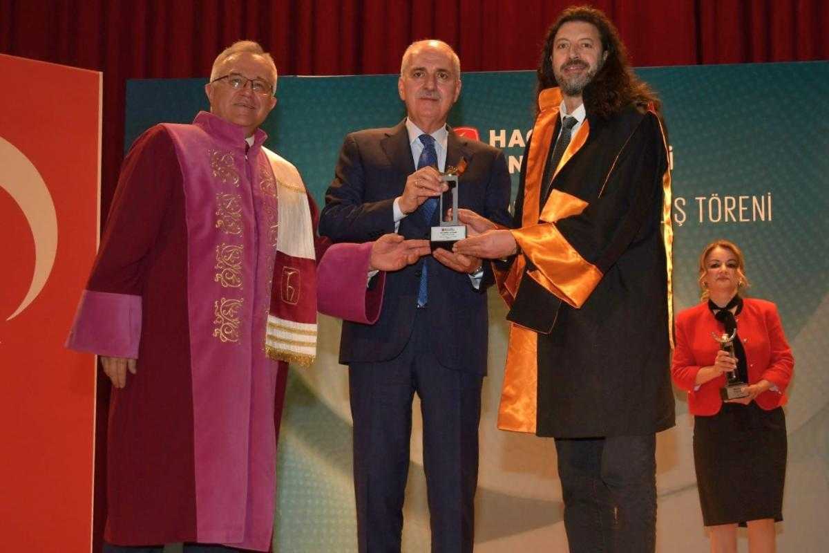 Üniversitemiz Akademisyenine Bilim Ödülü