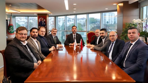 Av. Egemen Gürcün’ü ziyaret etti.