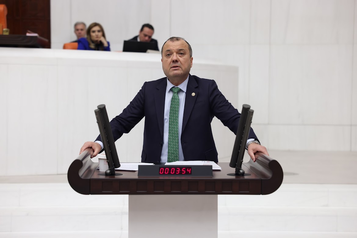 “ÇİFTÇİYİ KURAKLIK VURDU, DON VURDU BİR DE İKTİDAR VURDU!”