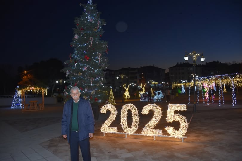 DR. CANDAN YÜCEER VE EKİBİ DURMAKSIZIN BİZLERİN MUTLULUĞU İÇİN ÇALIŞIYORLAR.