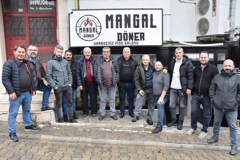 ERSİN BİLMEÇ BASIN KARTINI MESLEKTAŞLARIYLA KUTLADI