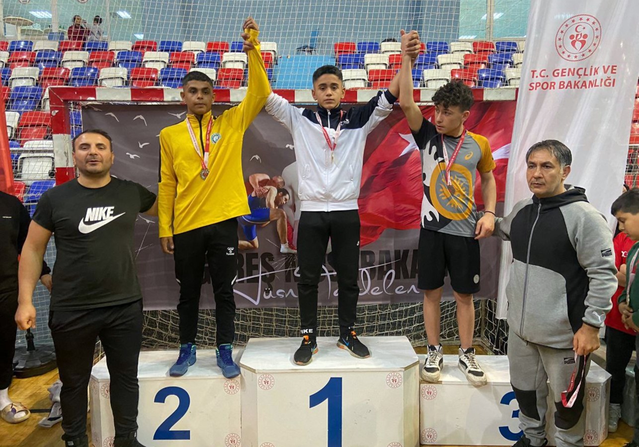 GÜREŞ TAKIMIMIZDAN BİR BAŞARI DAHA