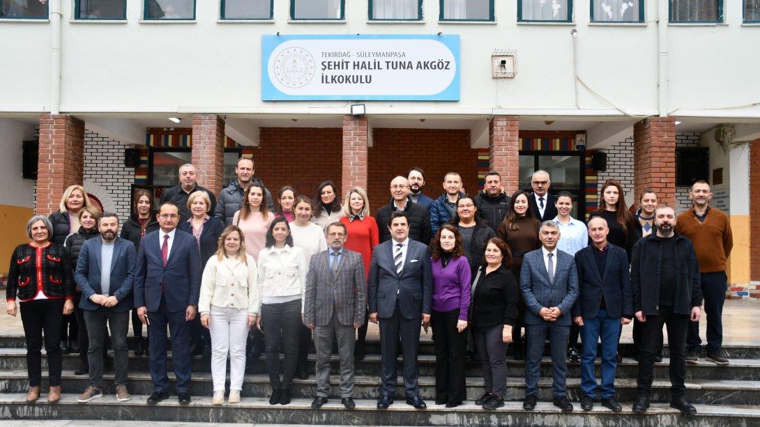 İl Millî Eğitim Müdürümüz Dr. Abdülaziz Yeniyol, Süleymanpaşa İlçesinde Şehit Halil Tuna Akgöz İlkokulunu Gezerek İncelemelerde Bulundu