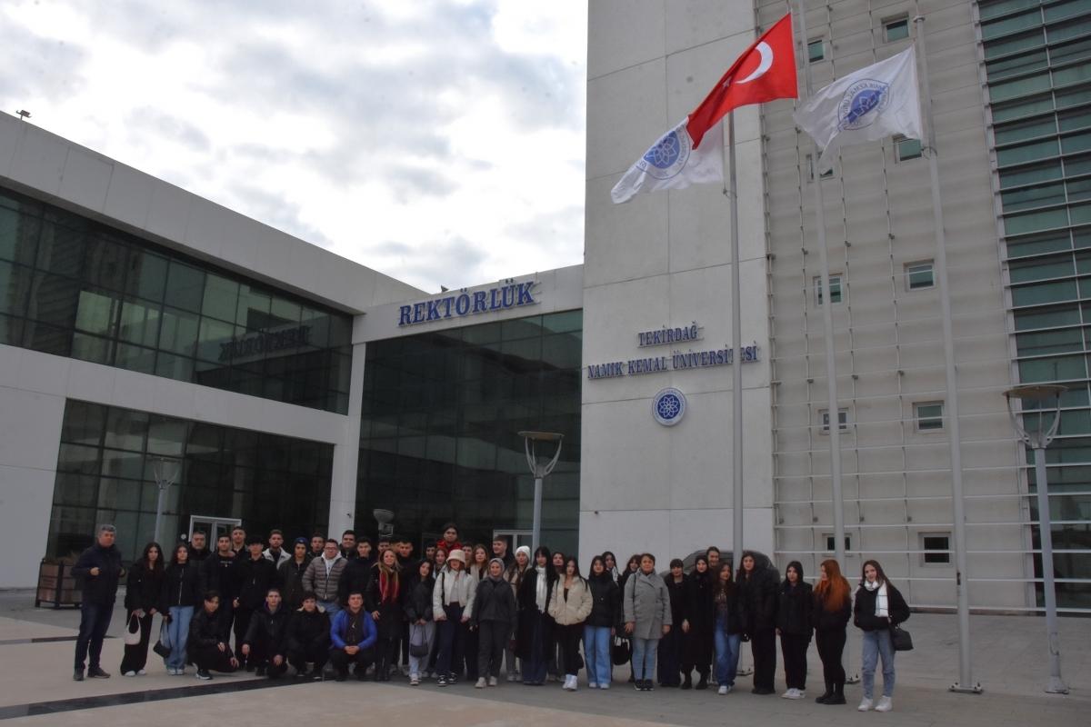 İzmir Aliağa ‘HABAŞ Hamdi Başaran Mesleki ve Teknik Anadolu Lisesi’ Öğrencilerinden Üniversitemize Ziyaret