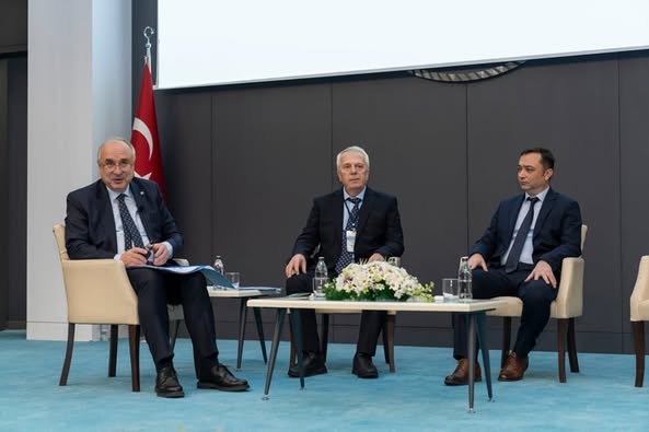 Kaynaktan Musluğa Su Yönetimi” konulu programa katıldı.