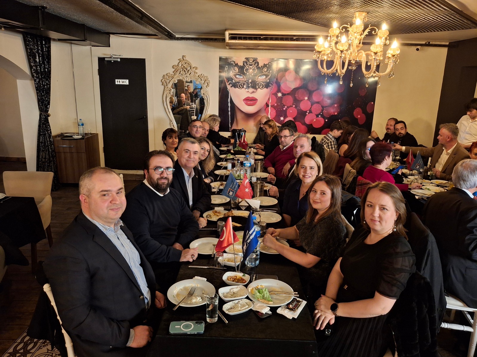 MUHASEBECİLER YEMEKTE BULUŞTULAR