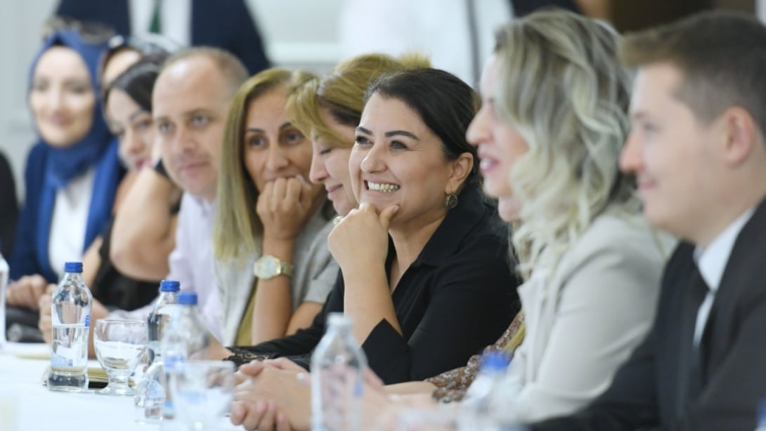 Öğretmenlerin Mazerete Bağlı Yer Değiştirme Duyurusu Yayımlandı