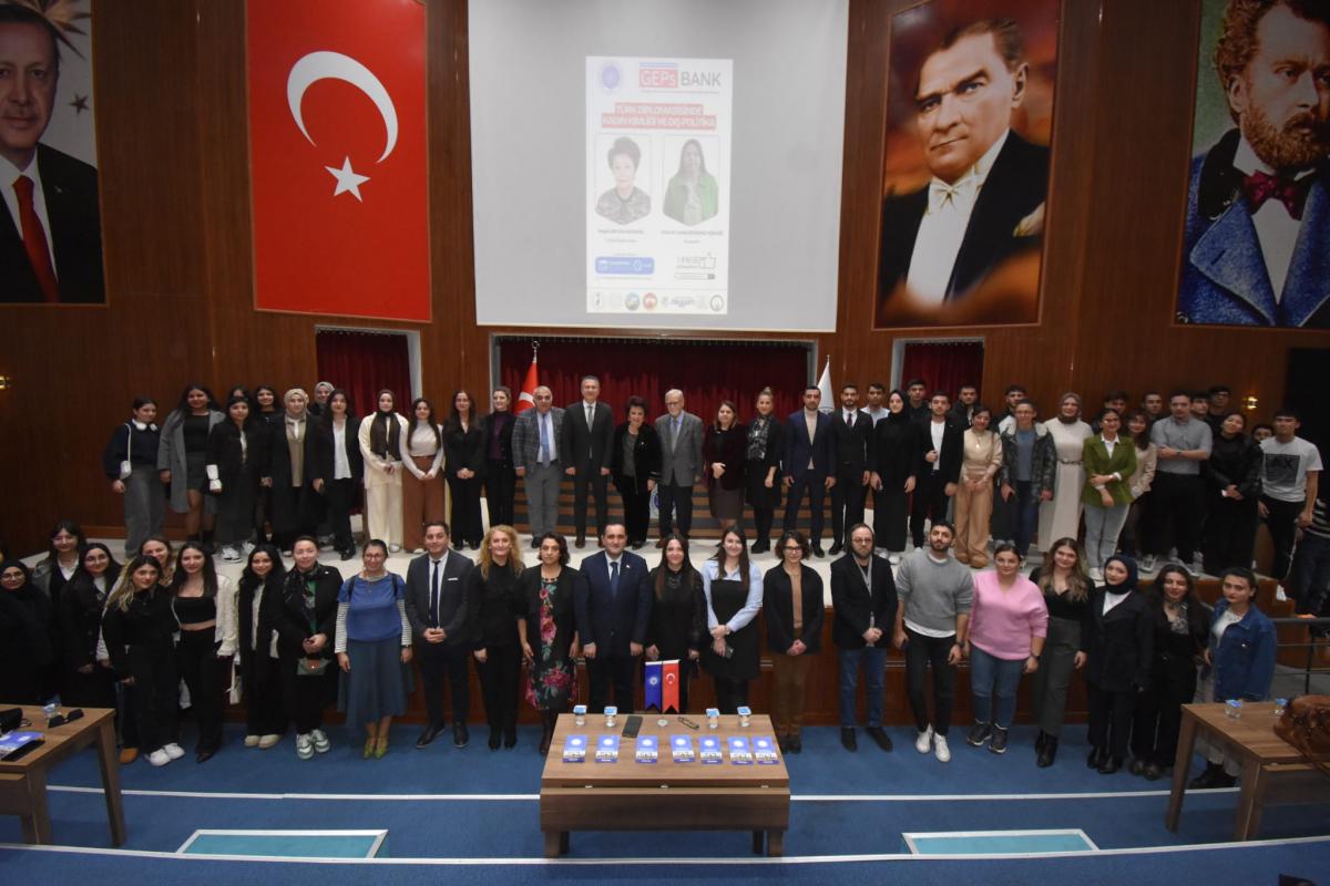 Tekirdağ Namık Kemal Üniversitesi GepsBank Projesi ile Emekli Başkonsolos Beyza ÜNTUNA KOPARAL’ı Ağırladı