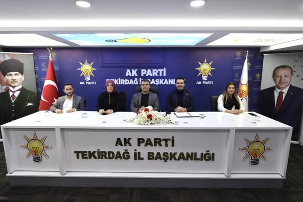 Teşkilat gündemimizde yer alan konular üzerine istişarelerde bulunduk.