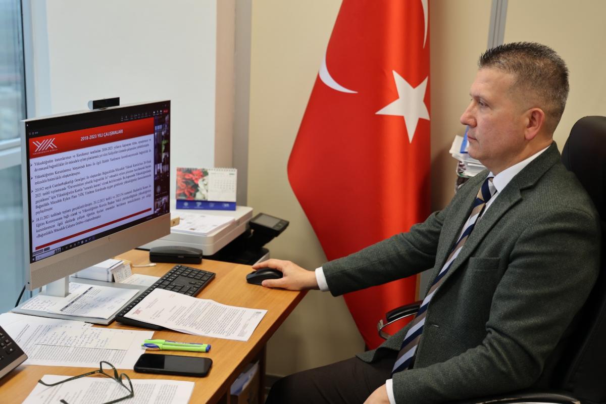 Üniversitemiz Rektör Yardımcısı Prof. Dr. Murat TAŞAN YÖK Tarafından Düzenlenen Bağımlılık ile Mücadele Toplantısına Katıldı