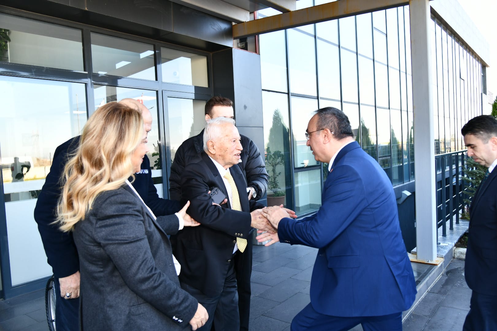 Vali Soytürk Öztiryakiler Madeni Eşya Sanayi Tic. A.Ş.’yi Ziyaret Etti