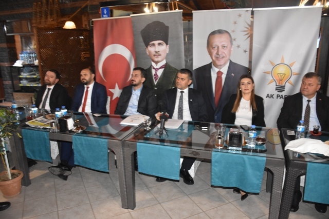 AK PARTİ GAZETECİLER GÜNÜNÜ KUTLADI