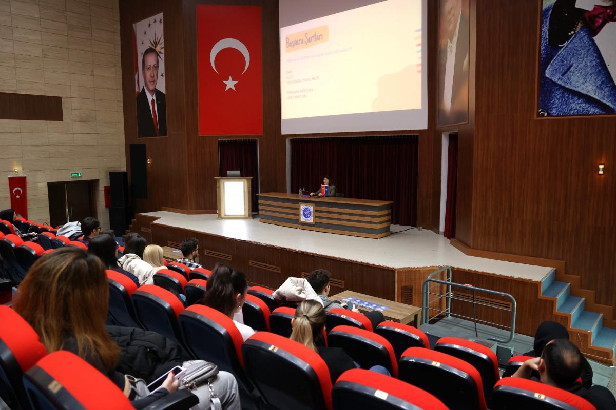 TEKİRDAĞ NKÜ PSİKOLOJİ TOPLULUĞU TARAFINDAN ‘PSİKOLOJİDE YÜKSEK LİSANS SÜRECİ’ KONULU KONFERANS GERÇEKLEŞTİRİLDİ