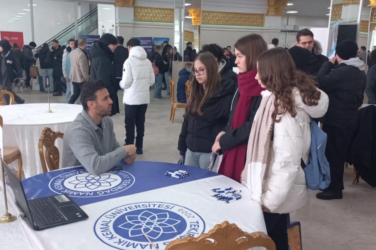 TEKİRDAĞ NKÜ ÜNİVERSİTE TANITIM VE KARİYER GÜNLERİ ETKİNLİĞİNE KATILDI