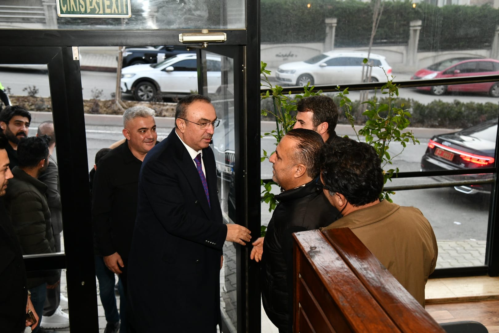 Vali Soytürk Diyarbakırlılar ve Çevre İller Kültür, Yardımlaşma Derneğini Ziyaret Etti