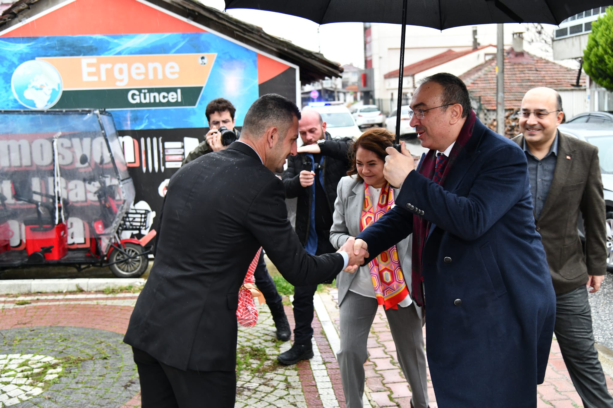 Vali Soytürk Ergene Medya Yayın İletişim Derneği’ni Ziyaret Etti