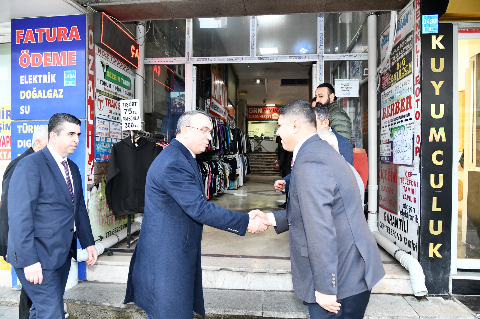 Vali Soytürk Trakya Şanlıurfalılar Kültür Dayanışma ve Yardımlaşma Derneği’ni Ziyaret Etti