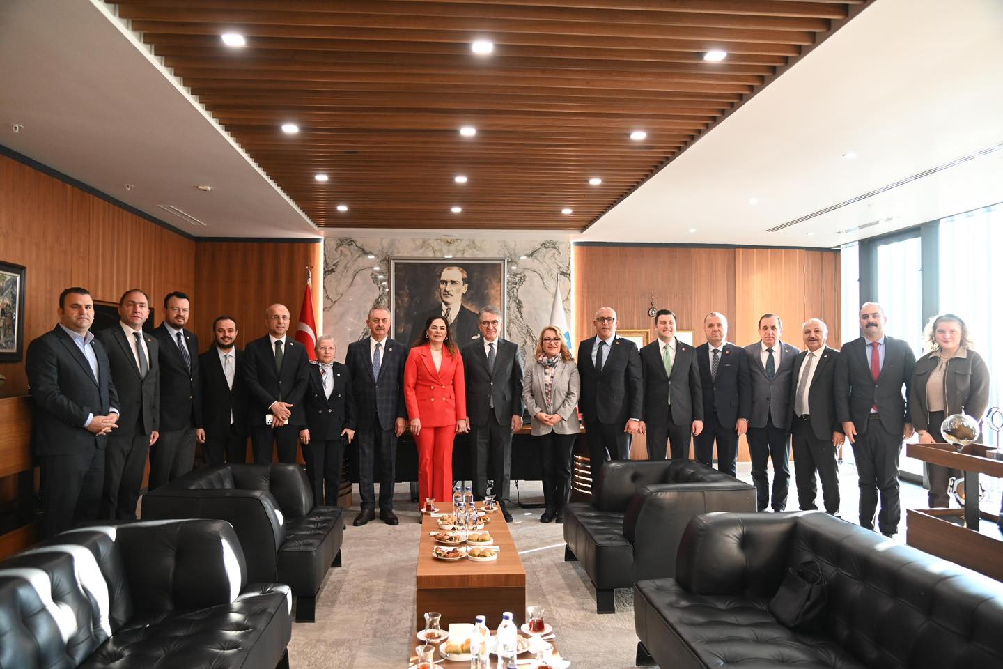 Başkan Candan Yüceer: çalışmalarımız ve bölgemiz ekonomisi üzerine fikir alışverişinde bulunduk.