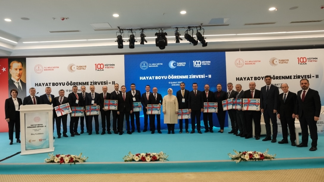 Çorlu Halk Eğitim Merkezi Tarafından Hazırlanan “Kursun Kariyerin Olsun” Projesi Ödüle Layık Görüldü