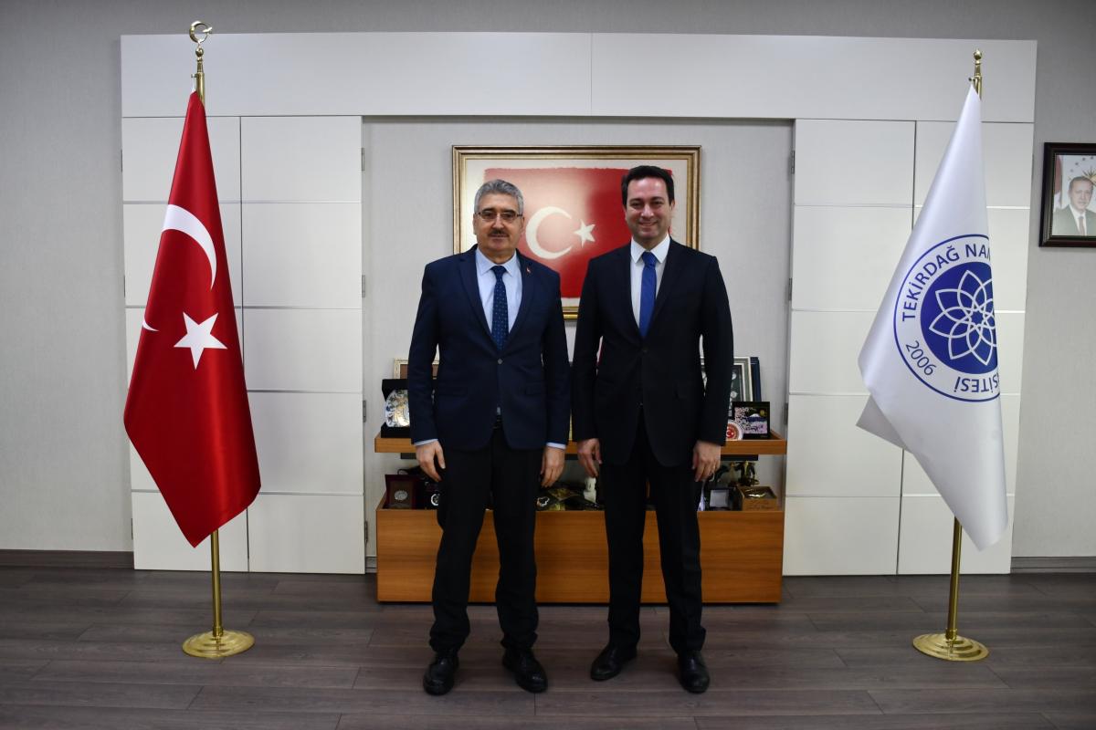 TEKİRDAĞ SÜLEYMANPAŞA İLÇE EMNİYET MÜDÜRÜ VOLKAN KORKMAZ’DAN ÜNİVERSİTEMİZ REKTÖRÜNE ZİYARET