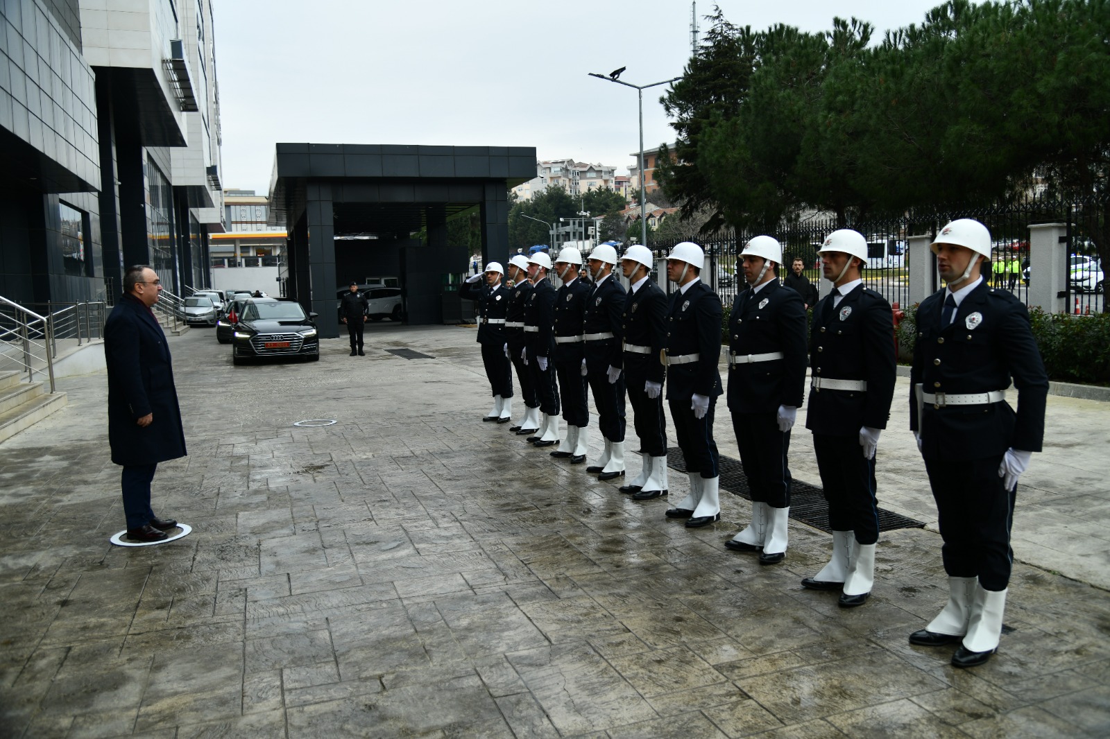 Vali Soytürk İl Emniyet Müdürlüğünü Ziyaret Etti