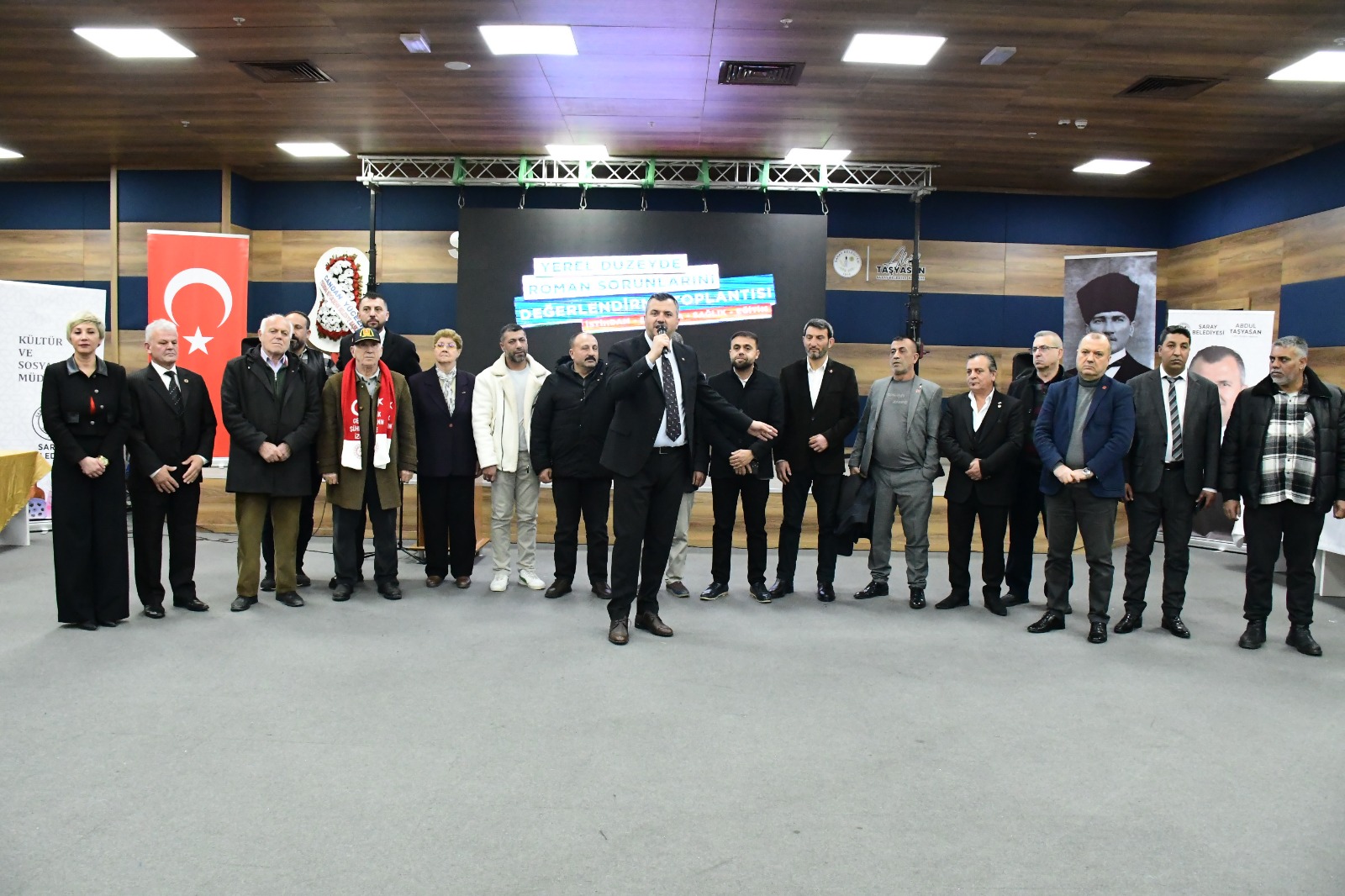 Saray’da romanların sorunları masaya yatırıldı