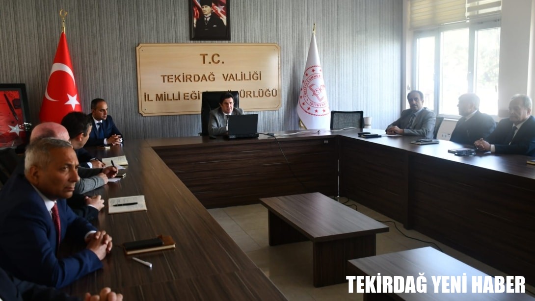 Bölgemizde Meydana Gelen Depremin Okullara Etkileri Konulu İlçe Millî Eğitim Müdürleri İle Toplantı Yapıldı