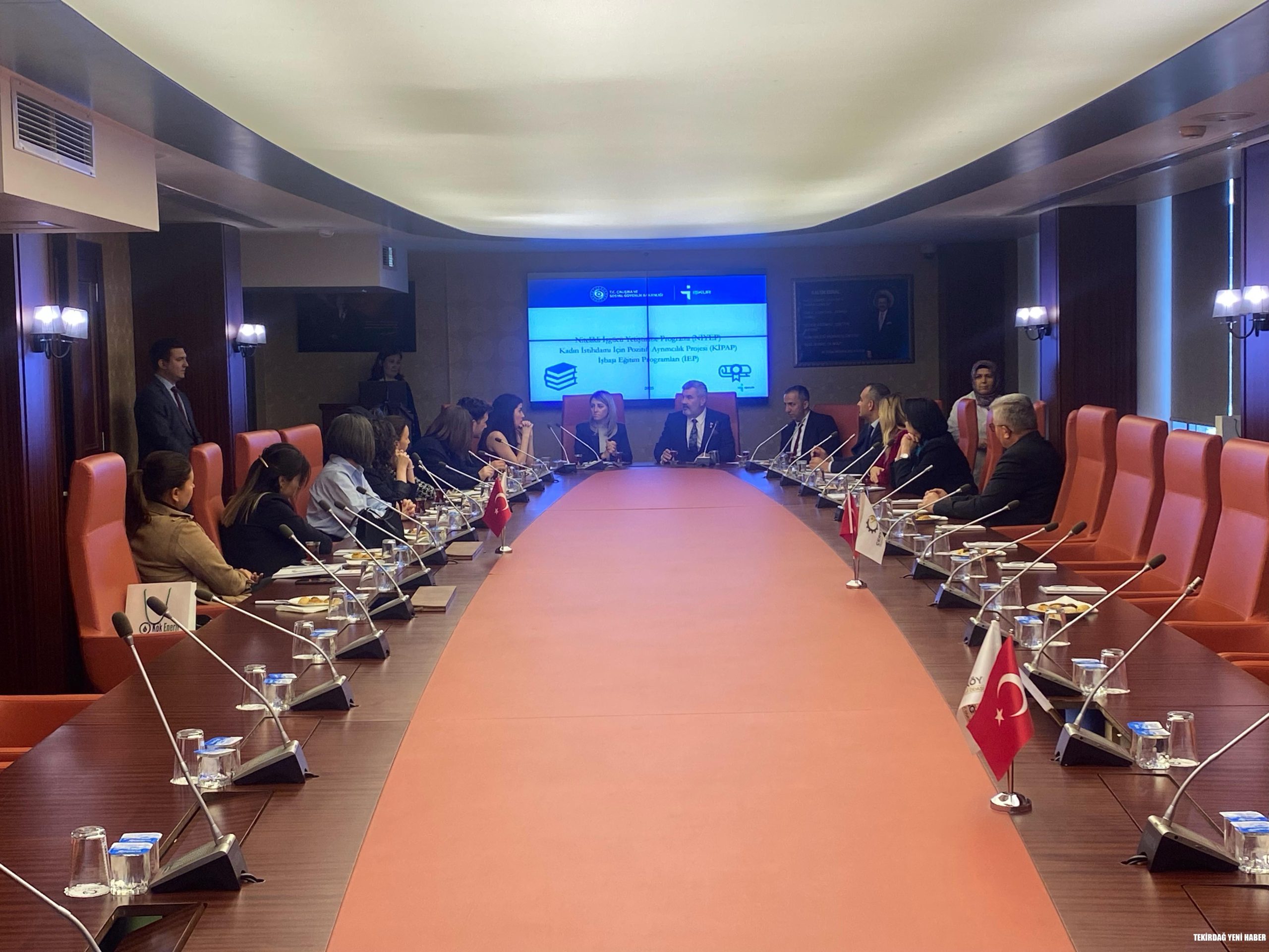 TOBB VE ÇALIŞMA BAKANLIĞI İŞBİRLİĞİYLE TEKİRDAĞ’DA KADIN GİRİŞİMCİLİĞİ VE İSTİHDAMI TOPLANTISI