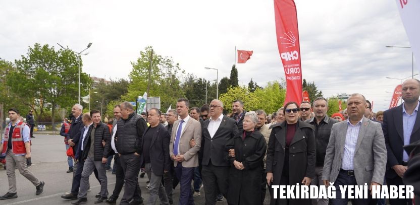 Başkan Sarıkurt 1 Mayıs Kutlamalarına Katıldı