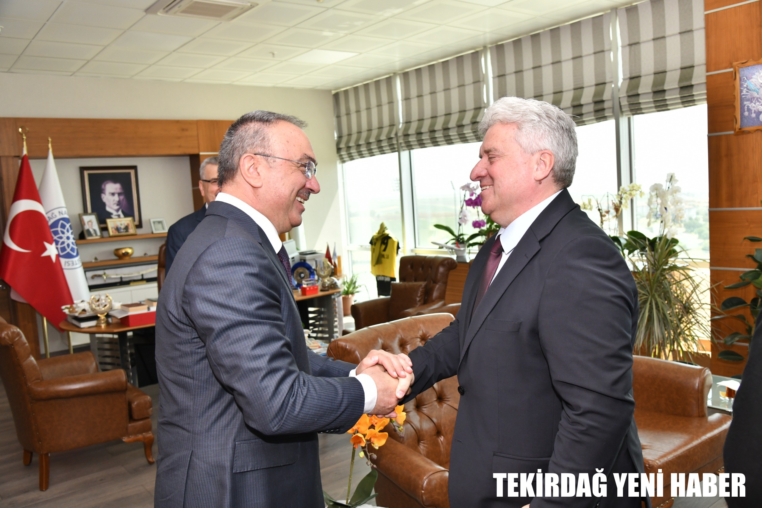 Kuzey Makedonya Eski Cumhurbaşkanı Ivanov’a Fahri Doktora Tevdi Edildi