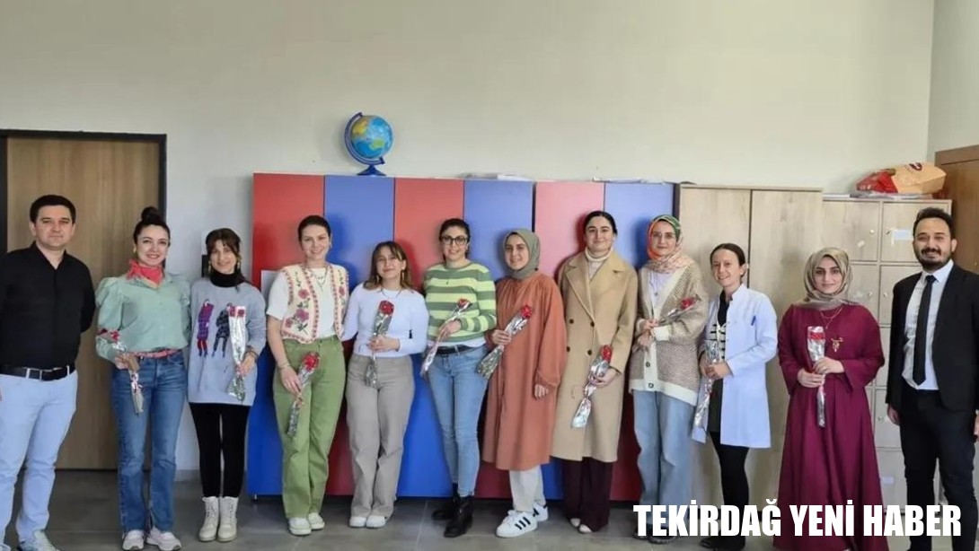 Meslekî ve Teknik Eğitim Genel Müdürlüğünün ”Ben Her Yerde Varım” Projesi Kapsamında Anneler Günü Kutlamaları Yapıldı