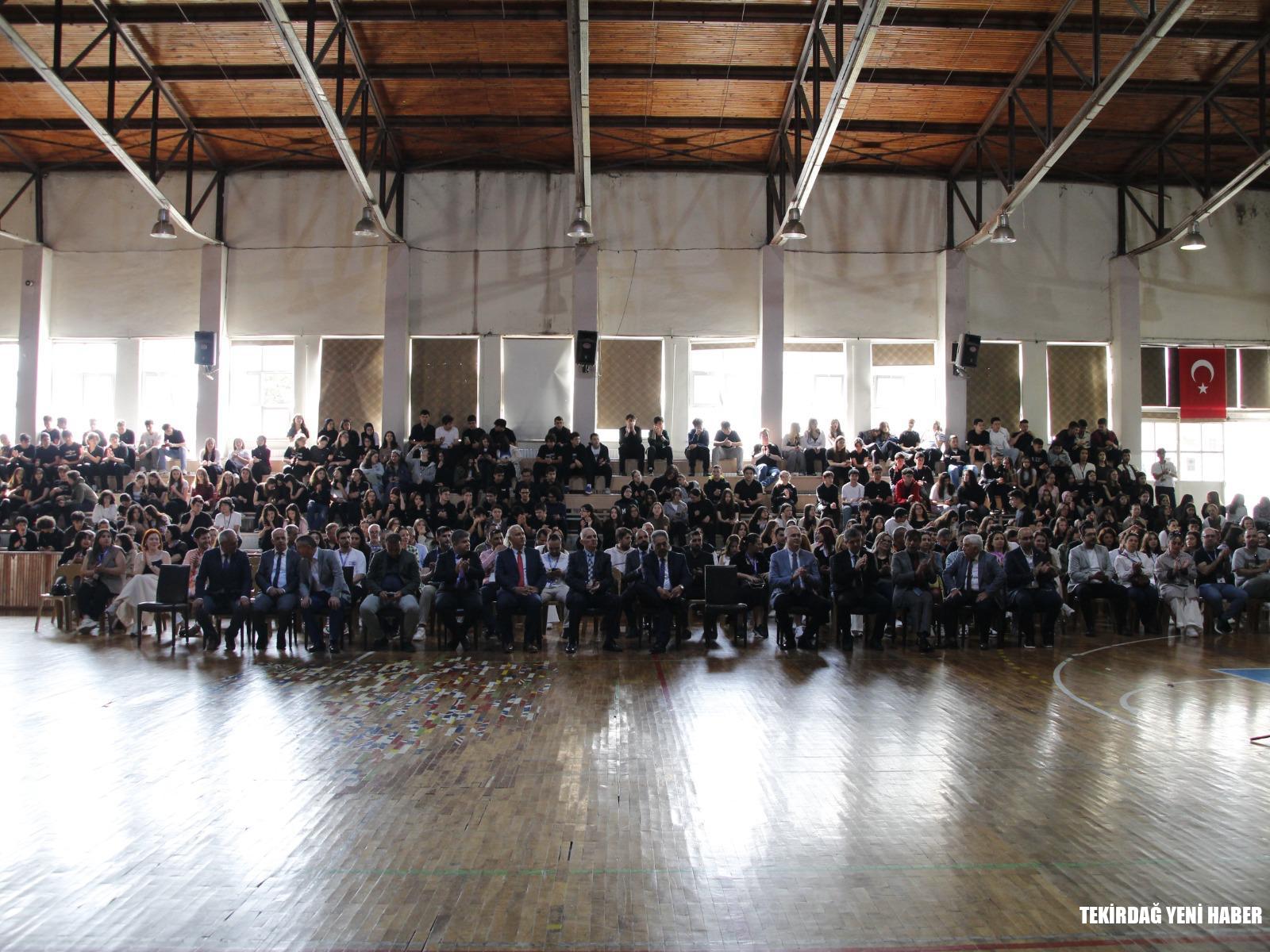 Tekirdağ Anadolu Lisesi’nde Üniversite Tanıtım Fuarı Coşkusu