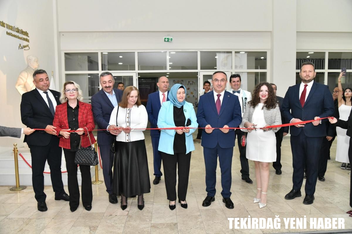 TEKİRDAĞ NKÜ PLASTİK SANATLAR TOPLULUĞUNDAN ‘GENÇLİK SERGİSİ’