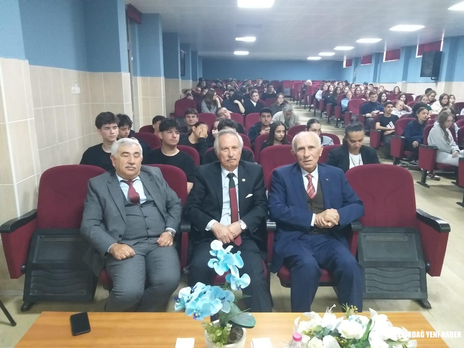Tekirdağ’da “23 Nisan Şuuru” Konferansı Gerçekleştirildi