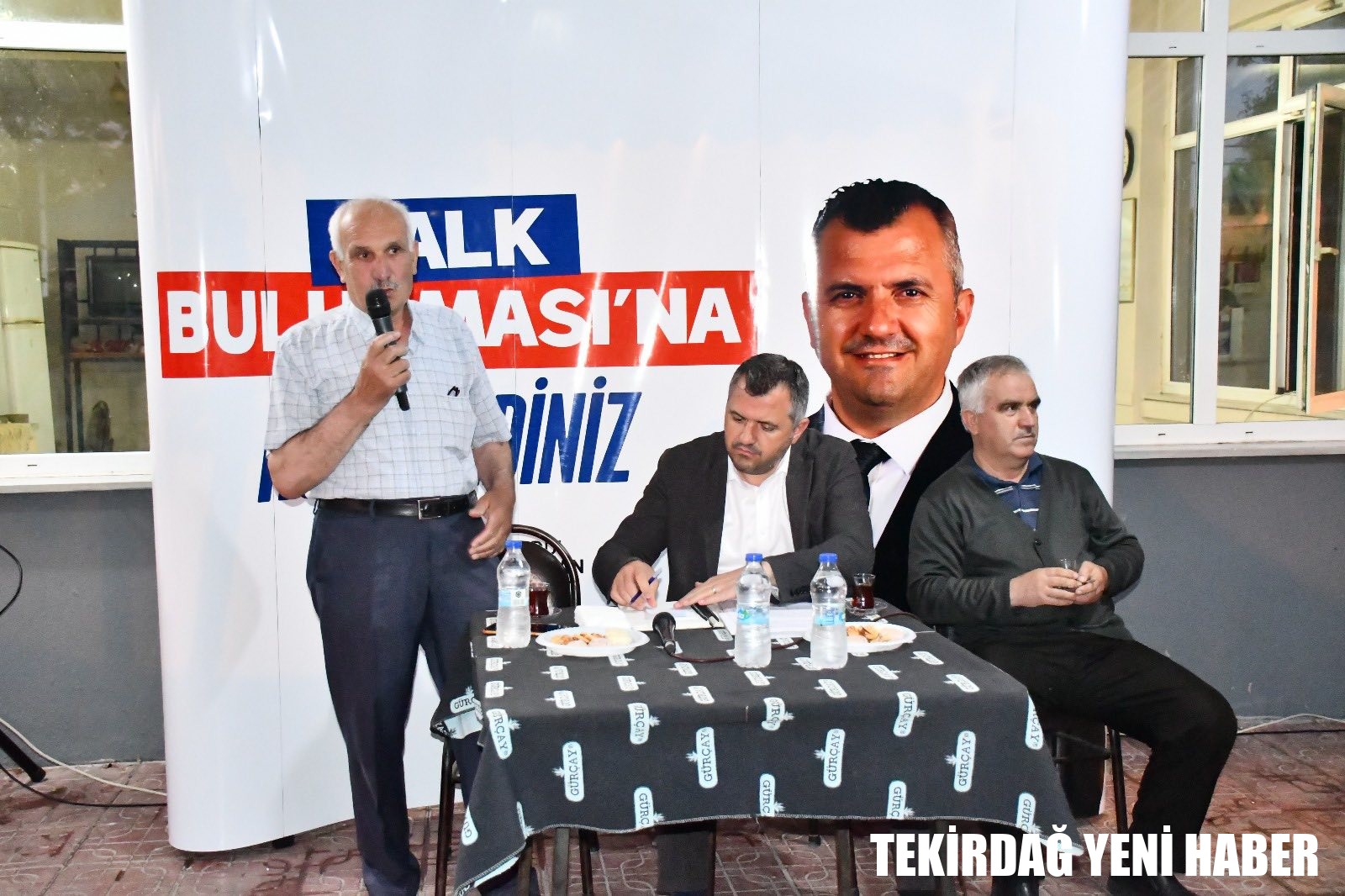 Halk toplantıları bahçedere ile devam etti