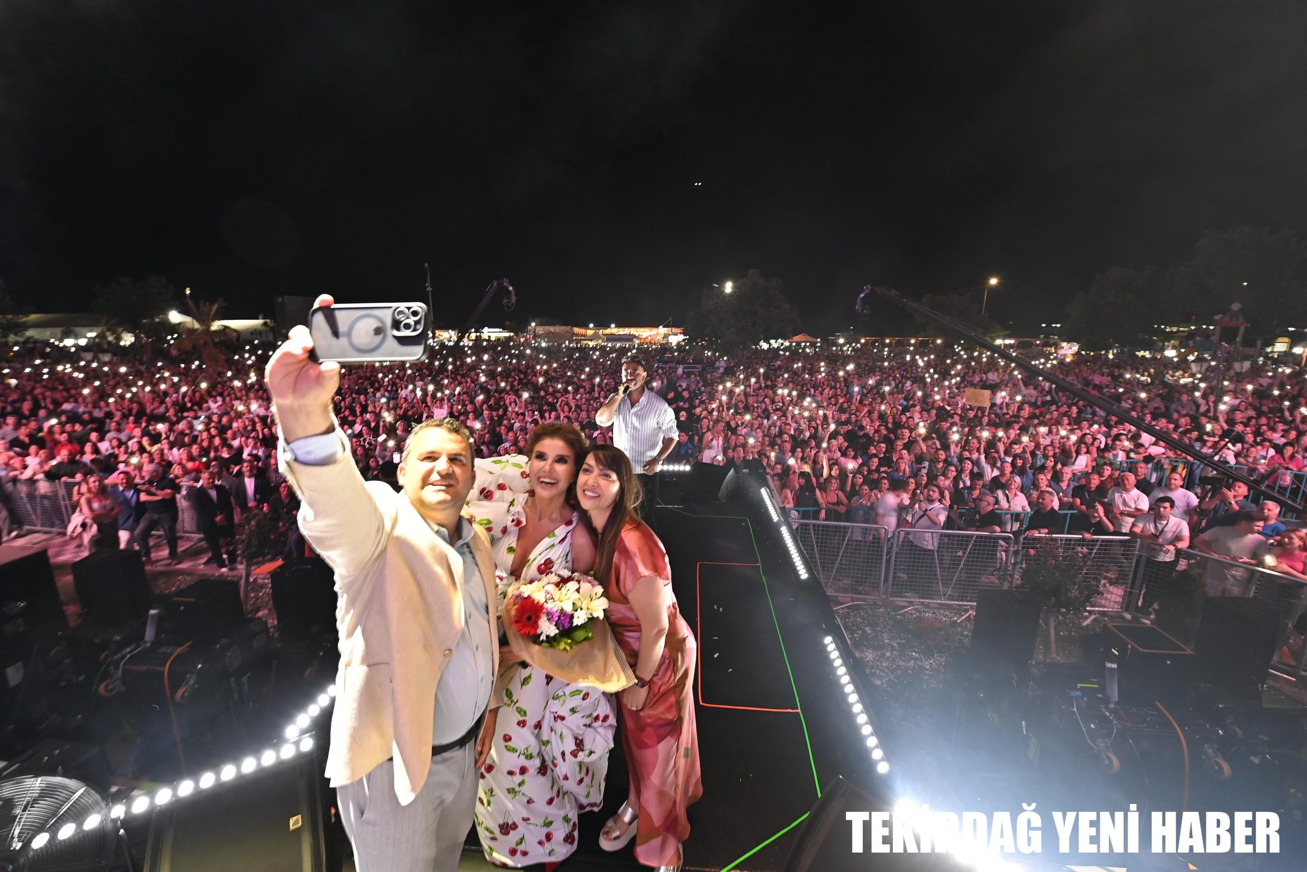 Kiraz Festivaline Muhteşem Kapanış