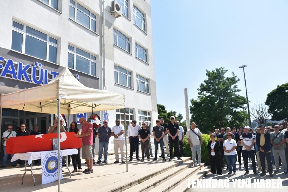 NKÜ ZİRAAT FAKÜLTESİ ÖĞRETİM ÜYESİ MERHUM PROF. DR. CAN BURAK ŞİŞMAN İÇİN ÜNİVERSİTEMİZDE TÖREN DÜZENLENDİ
