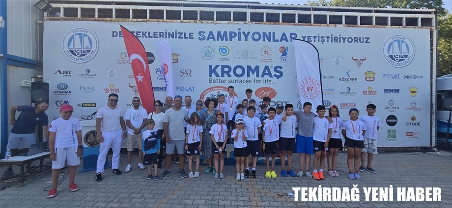 ”15 TEMMUZ DEMOKRASİ VE MİLLİ BİRLİK YELKEN YARIŞLARI” İÇİN YELKENCİLERİMİZ MAVİ SULARDA…