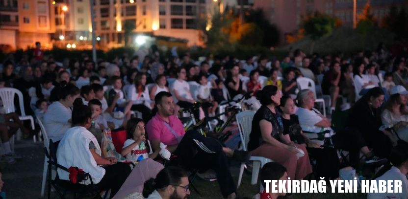 Çorlu Belediyesi Açık Hava Sinema Günleri Devam Ediyor