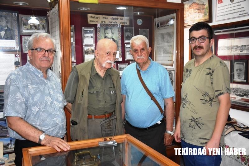 NAMIK KEMAL EVİ BAŞKANI SEZAİ KURT’A BÜYÜK ÖDÜL!