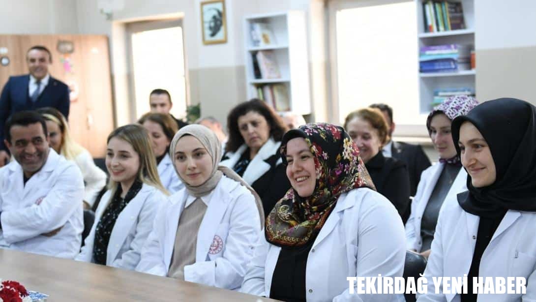 “Öğretmenlerin İller Arası Mazerete Bağlı Yer Değiştirme Başvuruları” Duyurusu Yayımlandı